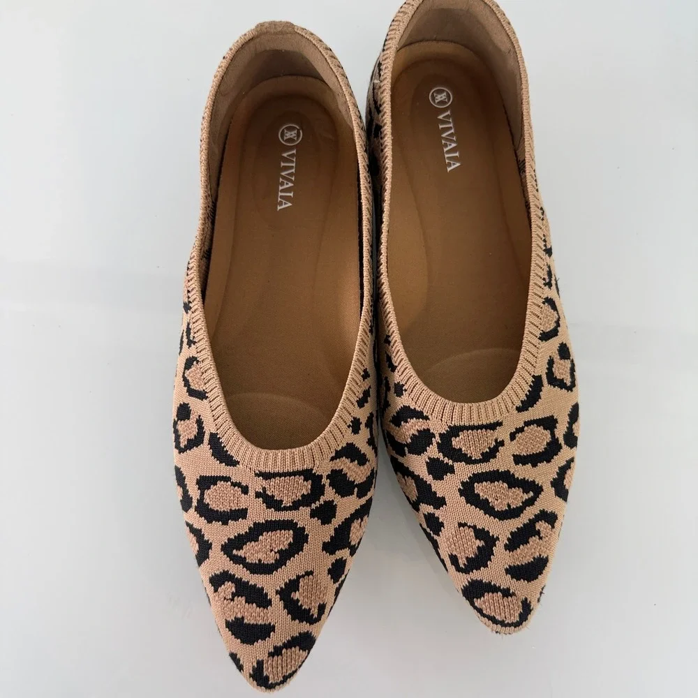 Vivaia Aria Walker Womens Size 39.5 Leopard Print Pointed Toe Knit Ballet Flats